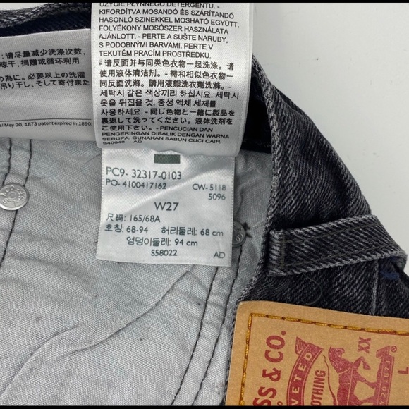 LEVIS 501 Black Cut Off Shorts - Picture 3 of 3